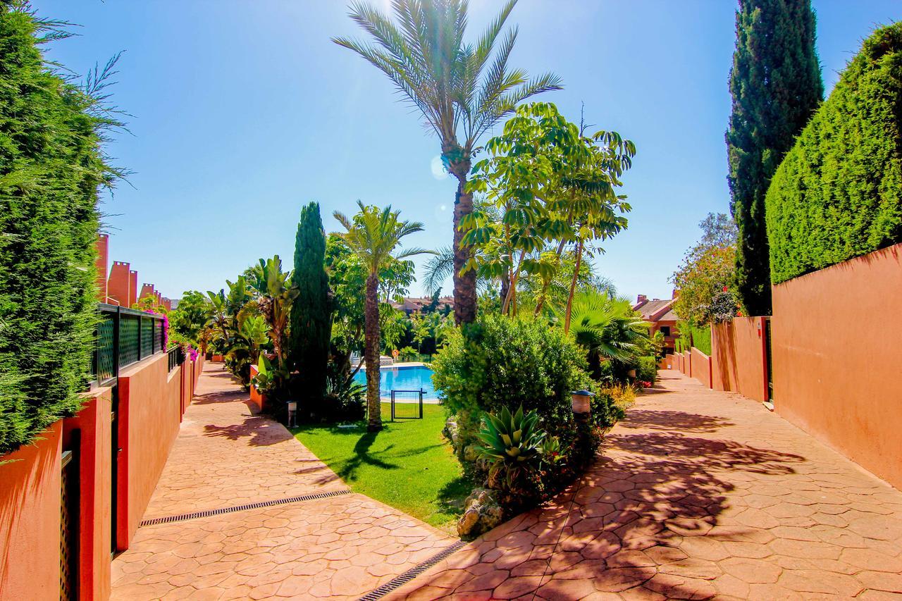 Oleholidays Adosado Mediterraneo Los Monteros 100 M Playa Marbella Eksteriør bilde